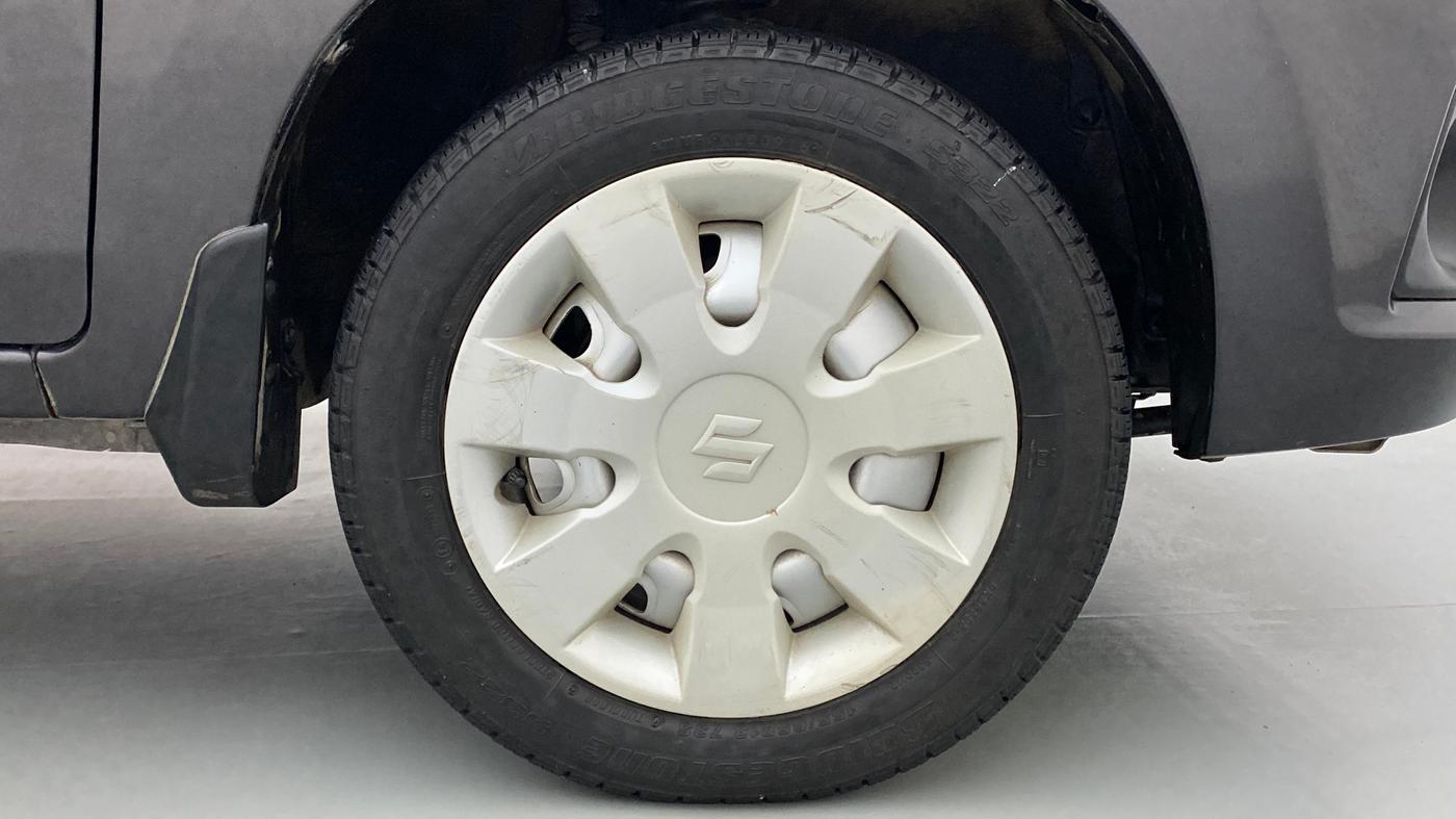 2016 Maruti Alto K10 LXI CNG, CNG, Manual, 39,639 km, Right Front Wheel