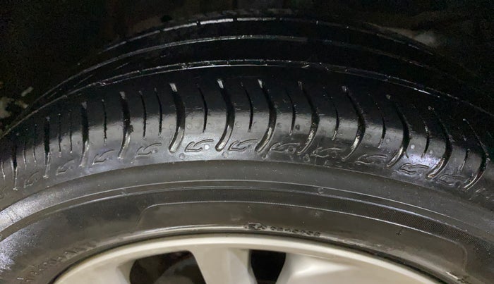 2019 Honda Amaze 1.2L I-VTEC V, Petrol, Manual, 45,181 km, Right Front Tyre Tread