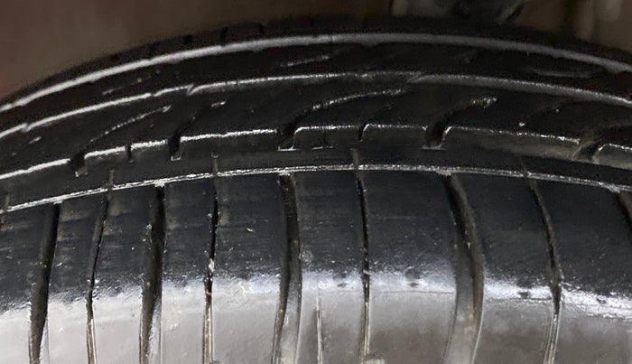 2017 Maruti Alto K10 VXI (O) AMT, Petrol, Automatic, 44,157 km, Left Front Tyre Tread