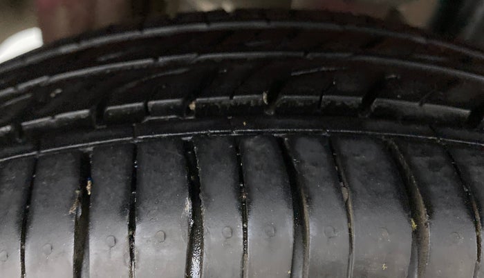 2017 Maruti Alto K10 VXI (O) AMT, Petrol, Automatic, 44,157 km, Right Rear Tyre Tread