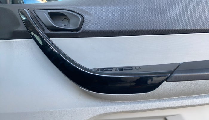 2020 Tata Tiago XT PETROL, Petrol, Manual, 15,507 km, Driver Side Door Panels Control