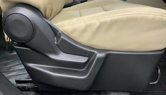 2020 Maruti New Wagon-R ZXI 1.2L AGS, Petrol, Automatic, 12,127 km, Driver Side Adjustment Panel