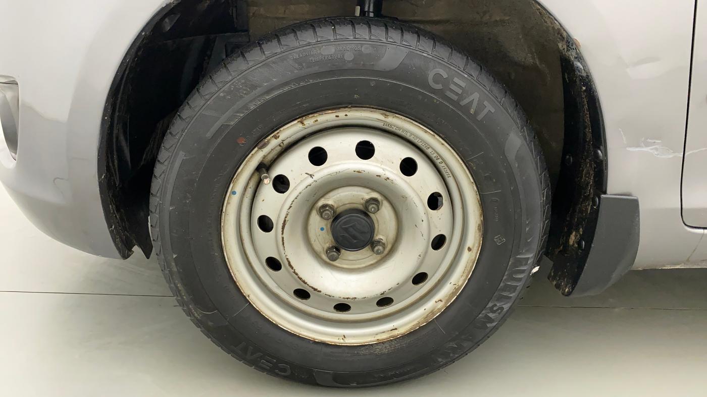 2013 Maruti Swift LXI, Petrol, Manual, 76,814 km, Left Front Wheel
