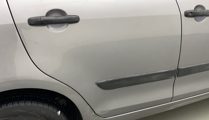 2013 Maruti Swift LXI, Petrol, Manual, 76,814 km, Right rear door - Slightly dented