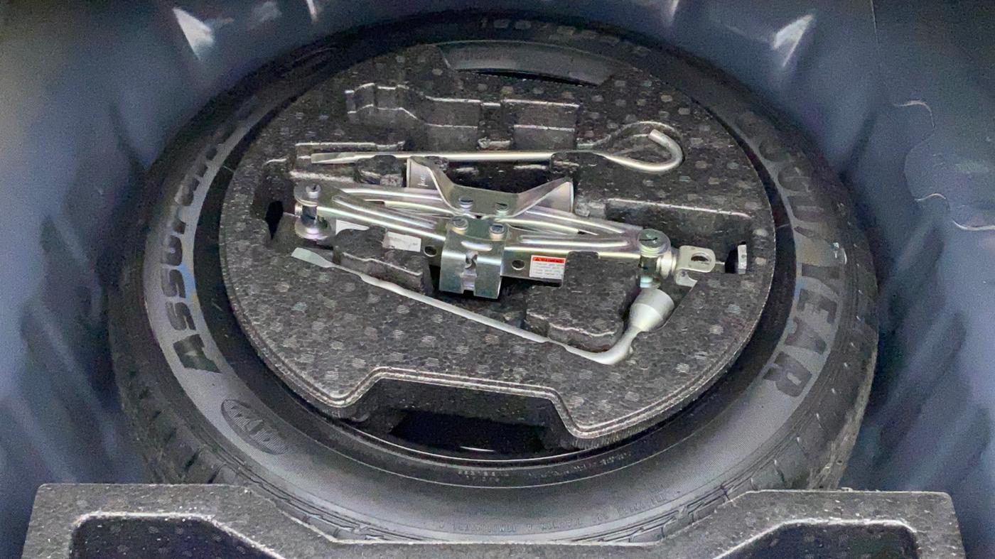 2022 Maruti Ciaz ALPHA  AT 1.5 SHVS PETROL, Petrol, Automatic, 36,036 km, Spare Tyre