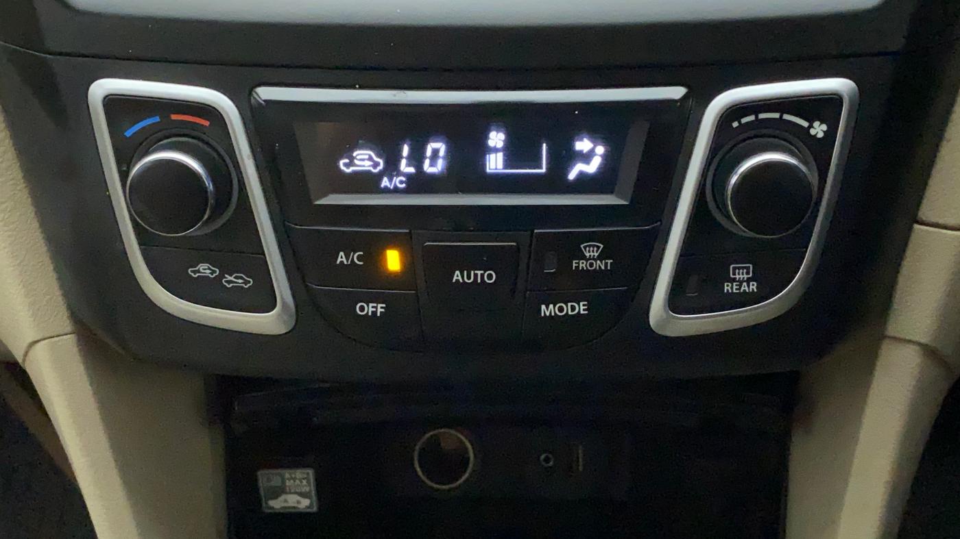 2022 Maruti Ciaz ALPHA  AT 1.5 SHVS PETROL, Petrol, Automatic, 36,036 km, Automatic Climate Control