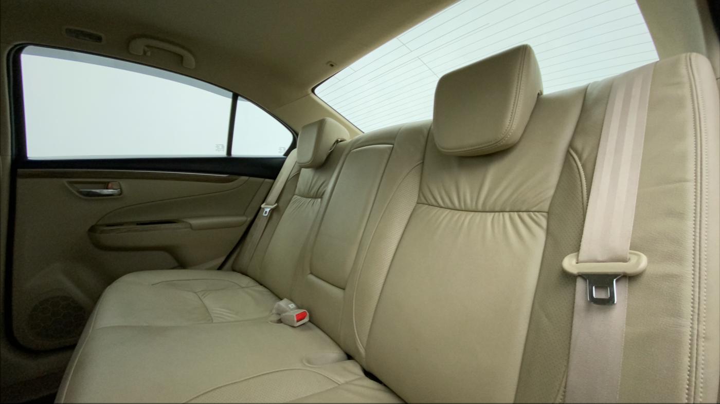 2022 Maruti Ciaz ALPHA  AT 1.5 SHVS PETROL, Petrol, Automatic, 36,036 km, Right Side Rear Door Cabin