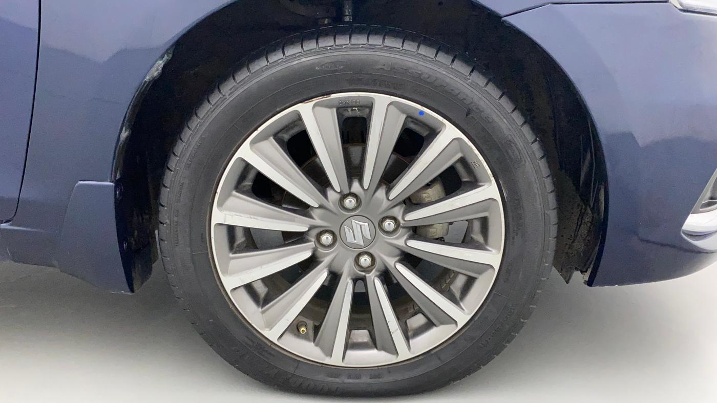 2022 Maruti Ciaz ALPHA  AT 1.5 SHVS PETROL, Petrol, Automatic, 36,036 km, Right Front Wheel