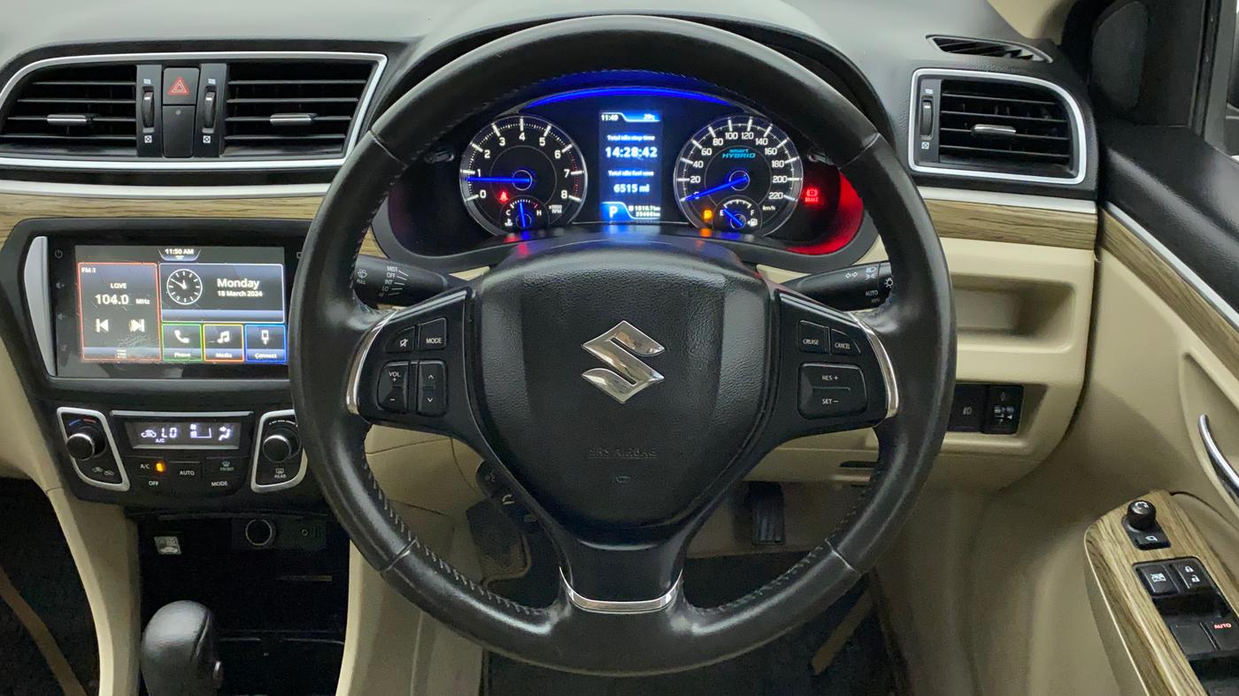 2022 Maruti Ciaz ALPHA  AT 1.5 SHVS PETROL, Petrol, Automatic, 36,036 km, Steering Wheel Close Up
