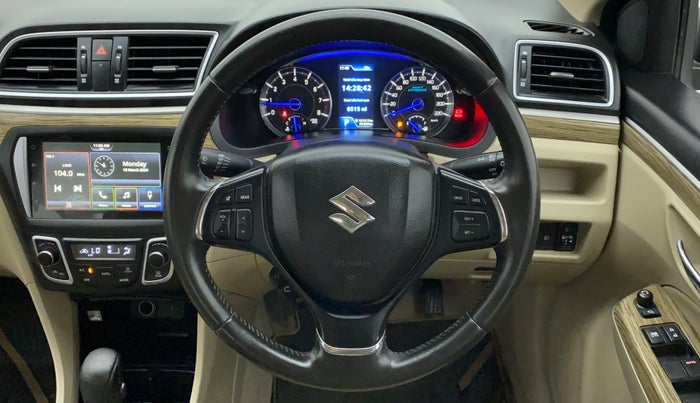 2022 Maruti Ciaz ALPHA  AT 1.5 SHVS PETROL, Petrol, Automatic, 36,014 km, Steering Wheel Close Up