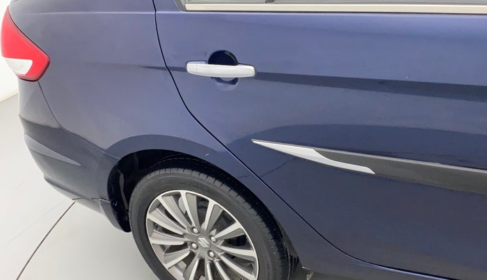 2022 Maruti Ciaz ALPHA  AT 1.5 SHVS PETROL, Petrol, Automatic, 36,014 km, Right quarter panel - Minor scratches