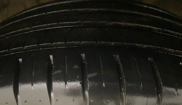 2024 Maruti Baleno ZETA PETROL 1.2, Petrol, Manual, 19,400 km, Right Front Tyre Tread