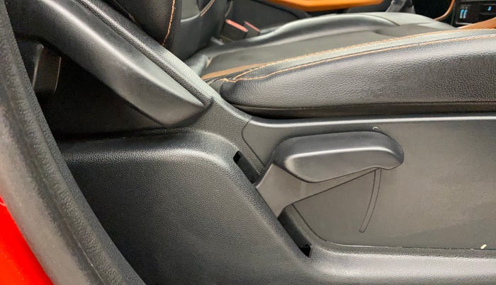 2018 Ford Ecosport TITANIUM 1.5L SPORTS(SUNROOF) DIESEL, Diesel, Manual, 52,596 km, Driver Side Adjustment Panel