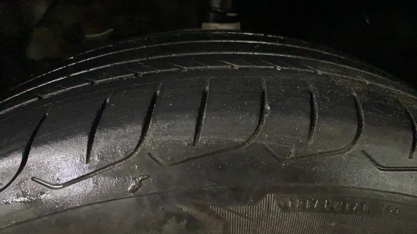2022 Maruti Vitara Brezza VXI, Petrol, Manual, 1,43,353 km, Left Front Tyre Tread