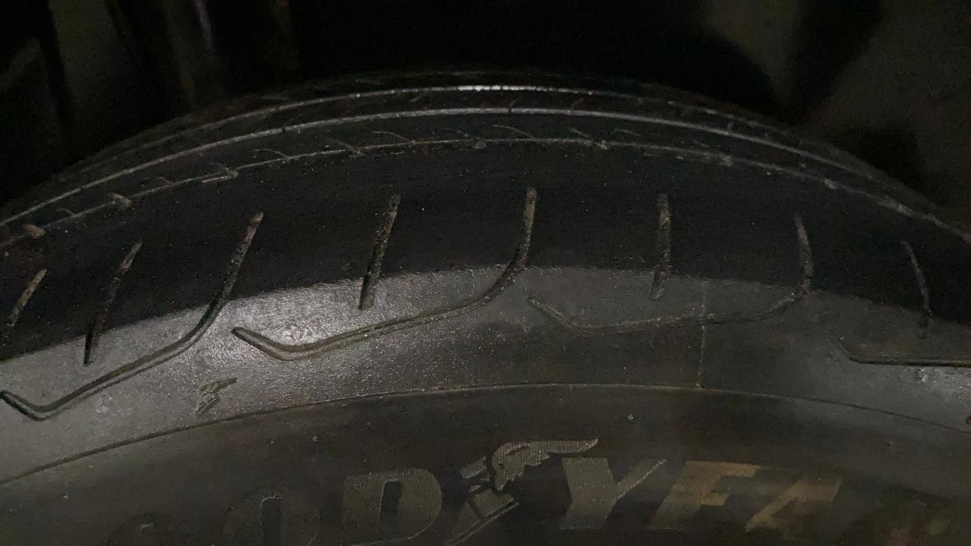 2022 Maruti Vitara Brezza VXI, Petrol, Manual, 1,43,353 km, Right Rear Tyre Tread