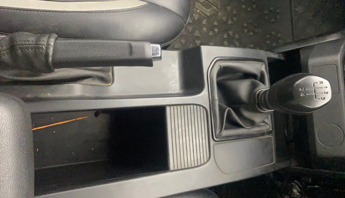 2021 Renault Kiger RXE MT, Petrol, Manual, 31,387 km, Gear Lever