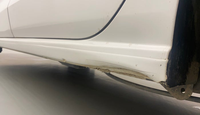 2021 Skoda Rapid ACTIVE 1.0 TSI, Petrol, Manual, 48,148 km, Left running board - Slightly dented