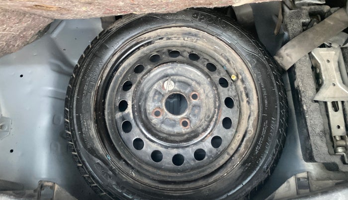 2016 Maruti Wagon R 1.0 VXI, Petrol, Manual, 1,45,459 km, Spare Tyre