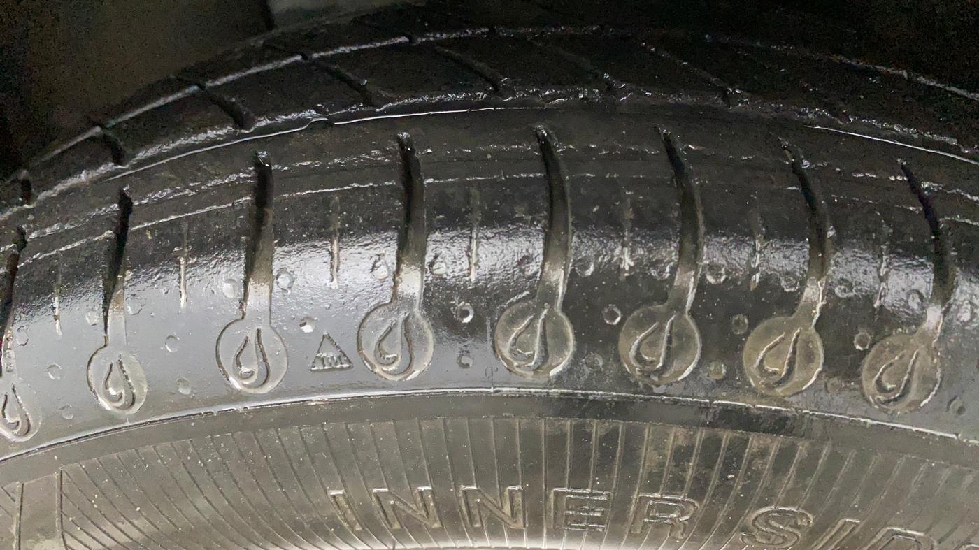 2022 Renault Kwid RXT 1.0 AMT (O), Petrol, Automatic, 39,352 km, Left Front Tyre Tread