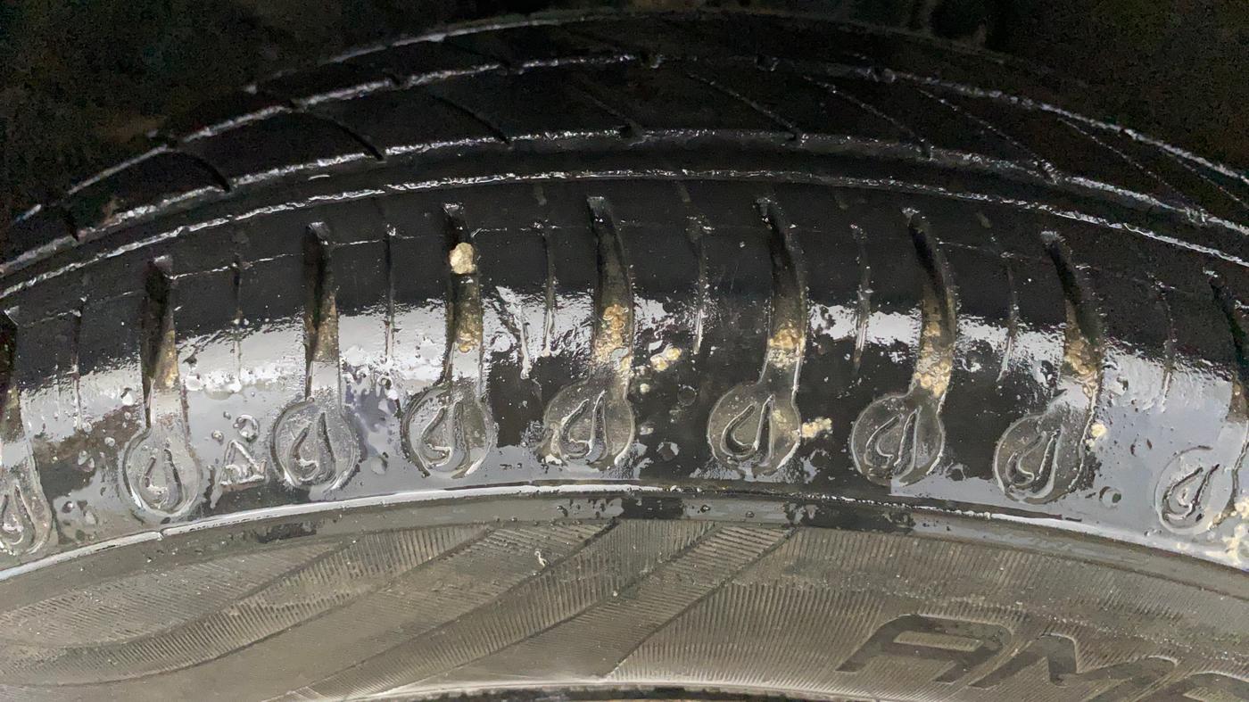 2022 Renault Kwid RXT 1.0 AMT (O), Petrol, Automatic, 39,352 km, Right Front Tyre Tread