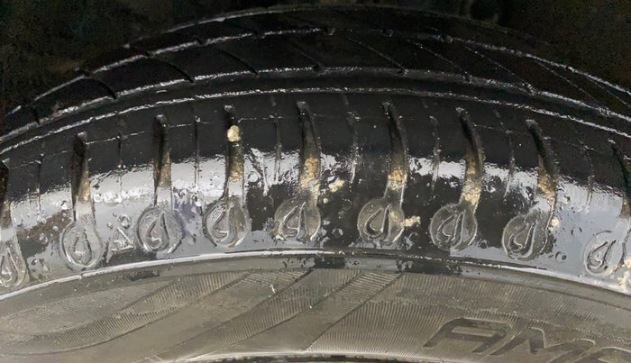 2022 Renault Kwid RXT 1.0 AMT (O), Petrol, Automatic, 39,276 km, Right Front Tyre Tread