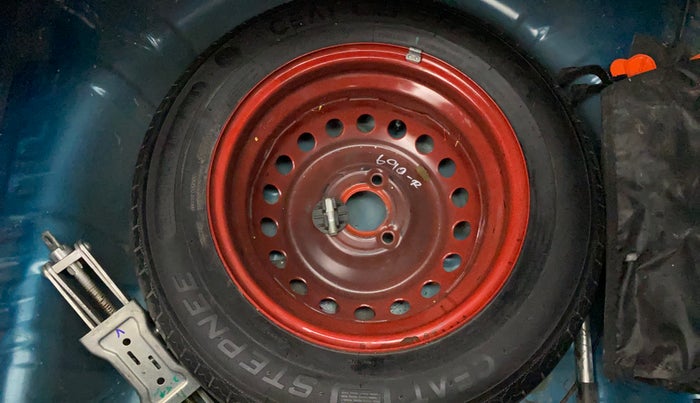 2022 Renault Kwid RXT 1.0 AMT (O), Petrol, Automatic, 39,276 km, Spare Tyre