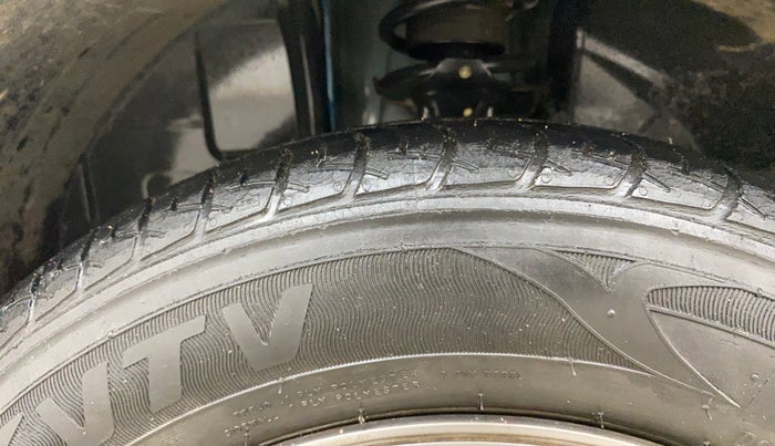 2020 Renault Kwid CLIMBER 1.0 AMT (O), Petrol, Automatic, 39,966 km, Left Front Tyre Tread