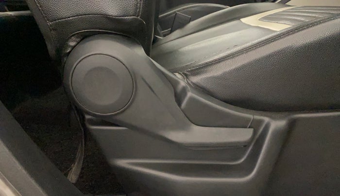 2021 Maruti New Wagon-R LXI CNG 1.0, CNG, Manual, 90,469 km, Driver Side Adjustment Panel