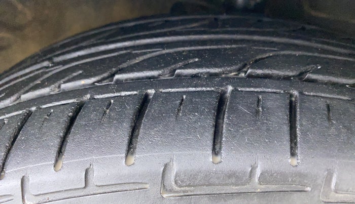 2020 Maruti Celerio ZXI AMT, Petrol, Automatic, 13,281 km, Right Front Tyre Tread