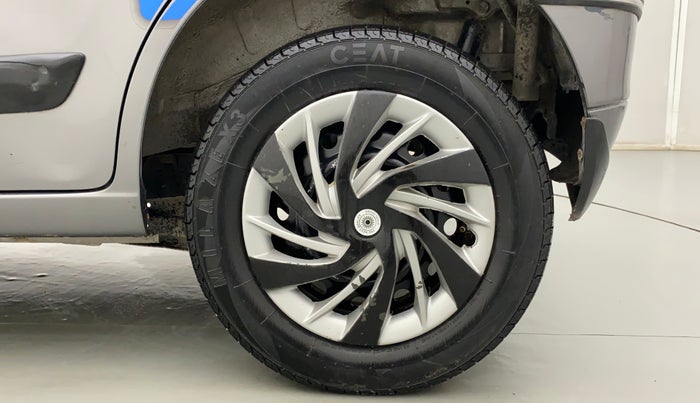 2014 Maruti Wagon R 1.0 LXI CNG, CNG, Manual, 1,11,834 km, Left Rear Wheel