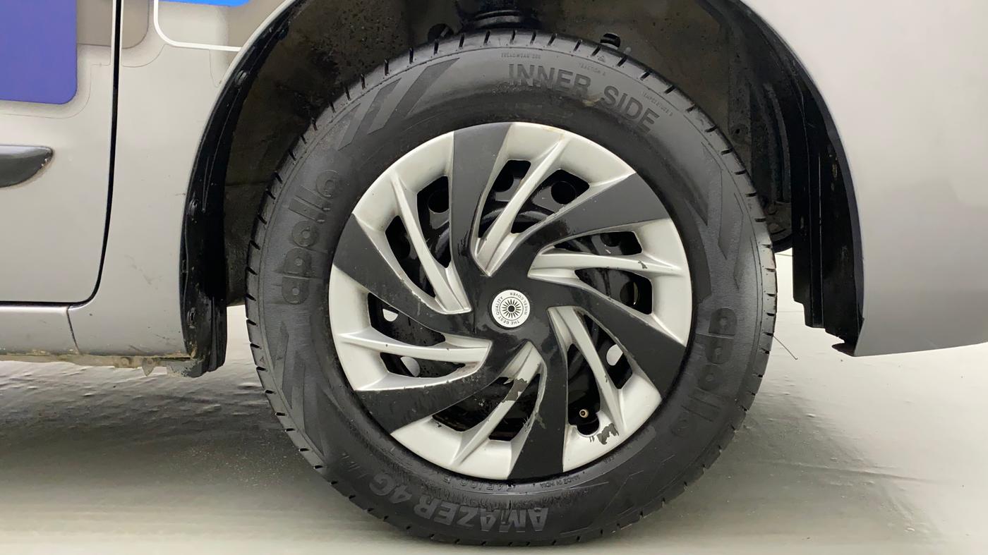 2014 Maruti Wagon R 1.0 LXI CNG, CNG, Manual, 1,11,834 km, Right Front Wheel