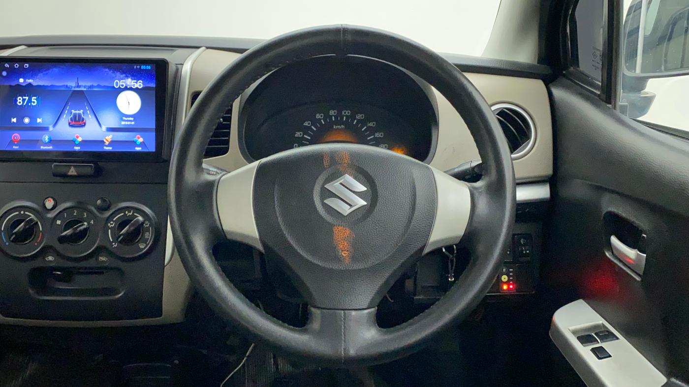 2014 Maruti Wagon R 1.0 LXI CNG, CNG, Manual, 1,11,834 km, Steering Wheel Close Up
