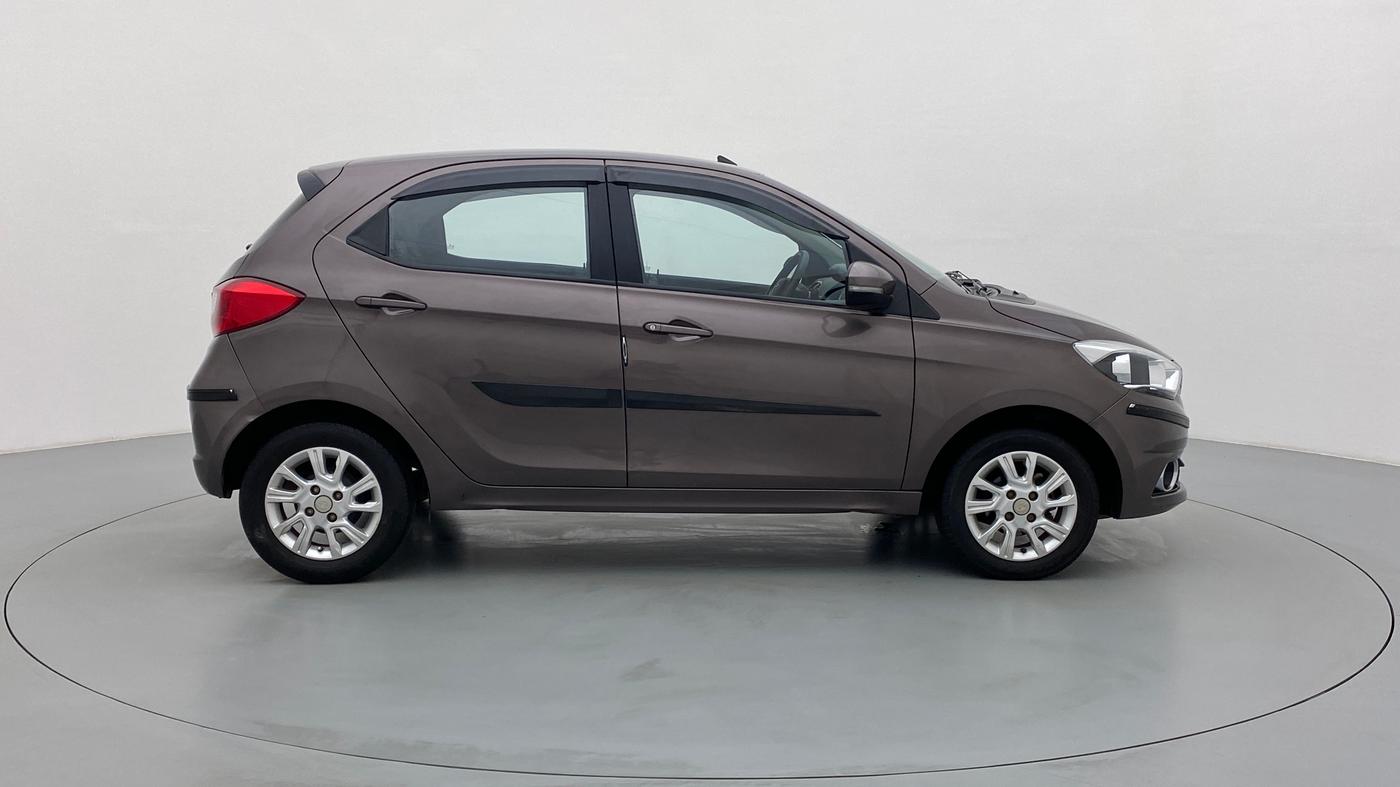 2017 Tata Tiago XZ 1.2 REVOTRON, Petrol, Manual, 33,270 km, Right Side View