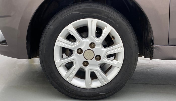 2017 Tata Tiago XZ 1.2 REVOTRON, Petrol, Manual, 33,270 km, Left Front Wheel