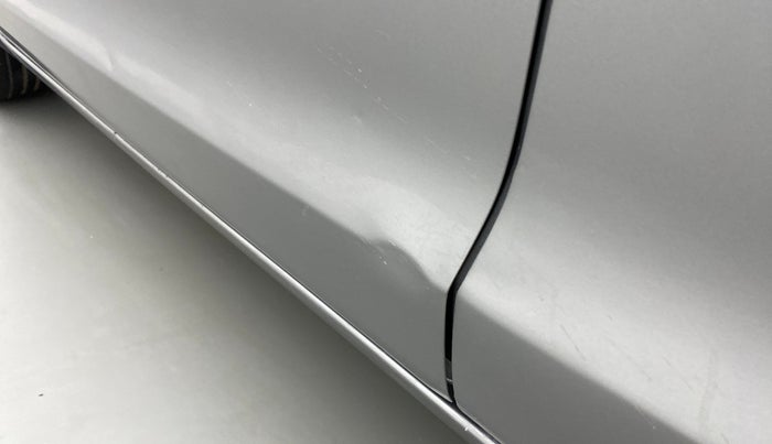 2018 Maruti Baleno ZETA PETROL 1.2, Petrol, Manual, 79,321 km, Front passenger door - Slightly dented