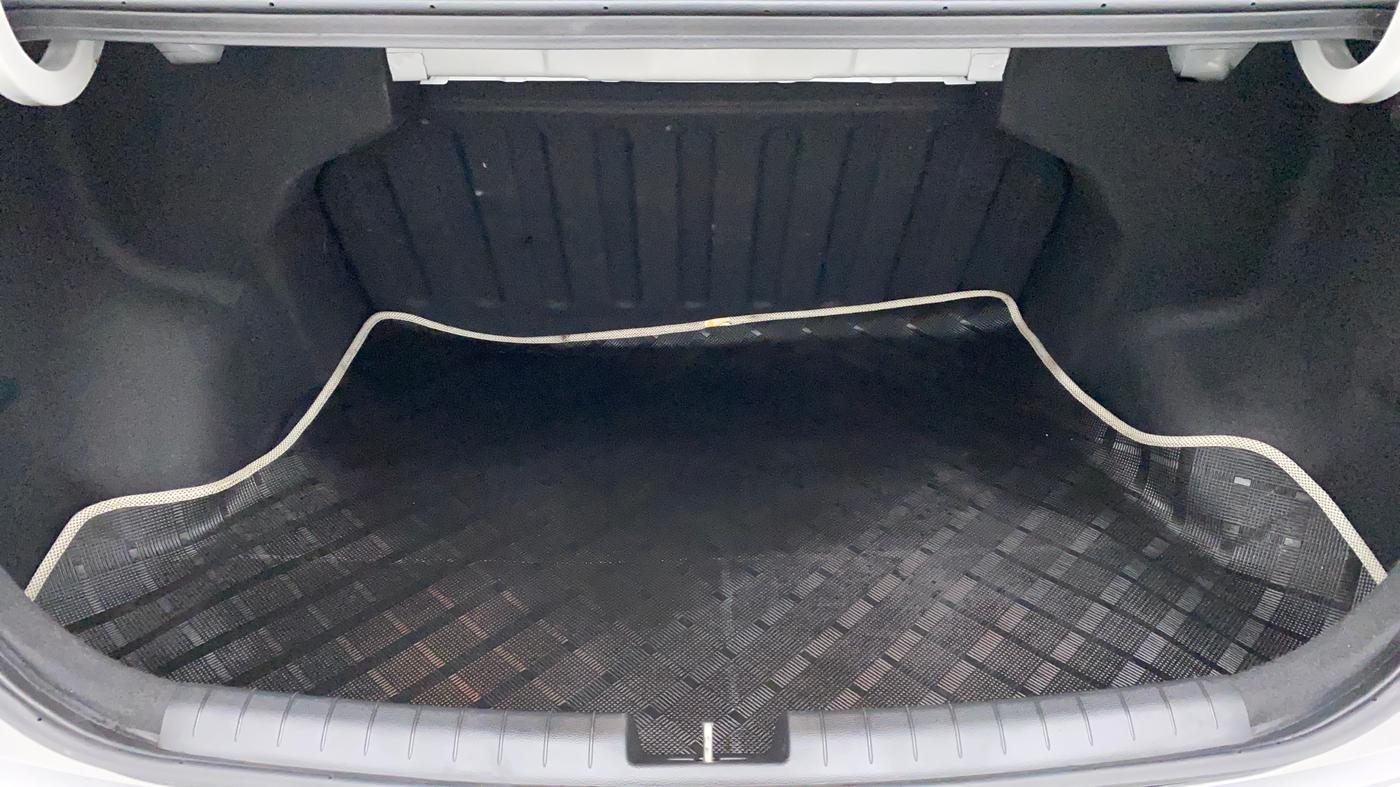 2018 Hyundai Xcent SX 1.2, Petrol, Manual, 24,699 km, Boot Inside