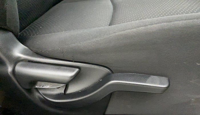 2016 Honda BR-V 1.5L I-VTEC V CVT, Petrol, Automatic, 54,049 km, Driver Side Adjustment Panel