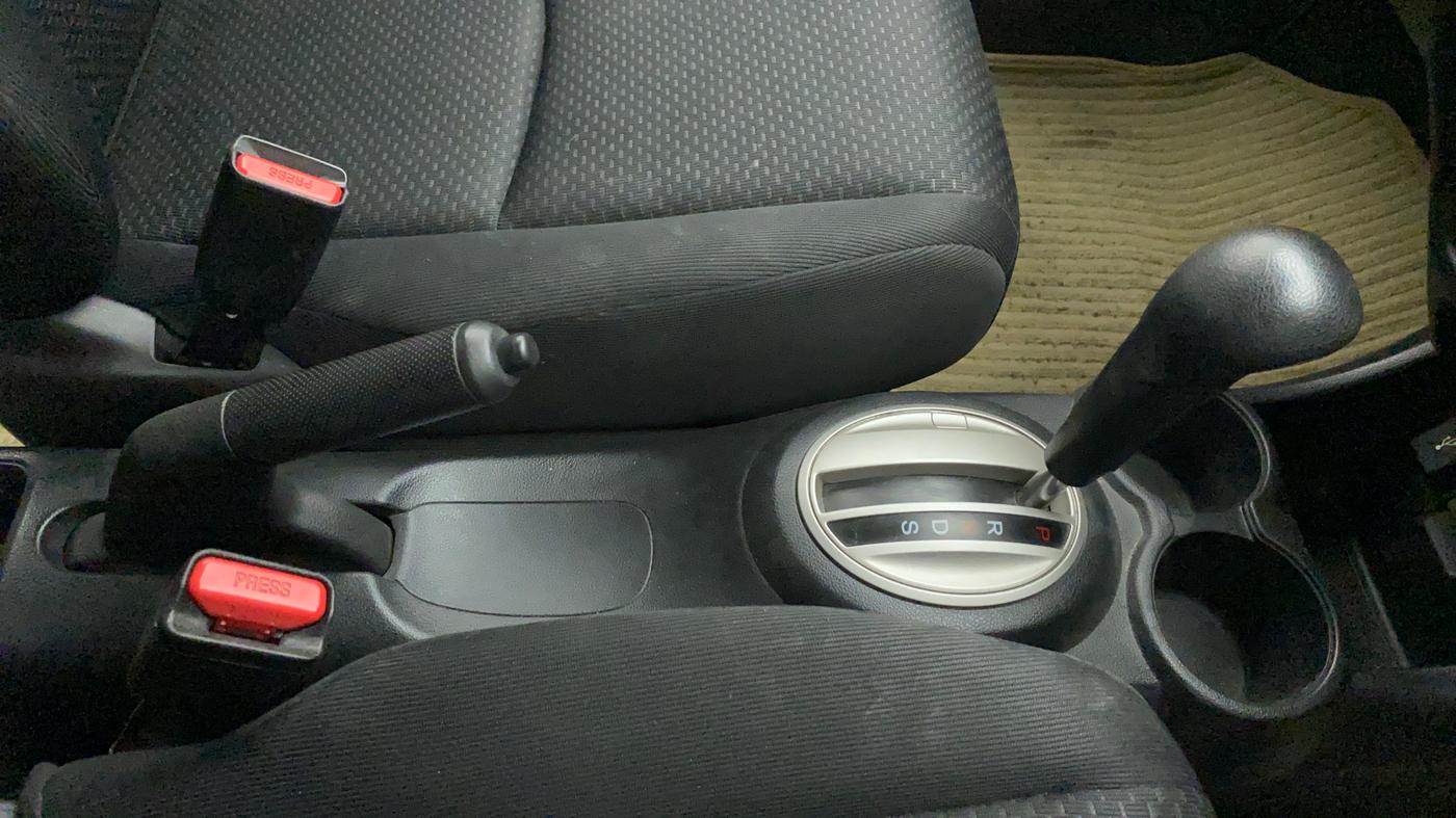 2016 Honda BR-V 1.5L I-VTEC V CVT, Petrol, Automatic, 54,049 km, Gear Lever