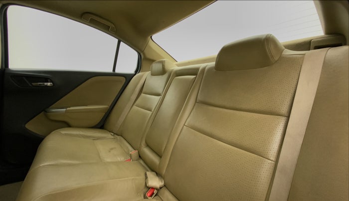 2015 Honda City 1.5L I-VTEC VX, Petrol, Manual, 1,09,081 km, Right Side Rear Door Cabin