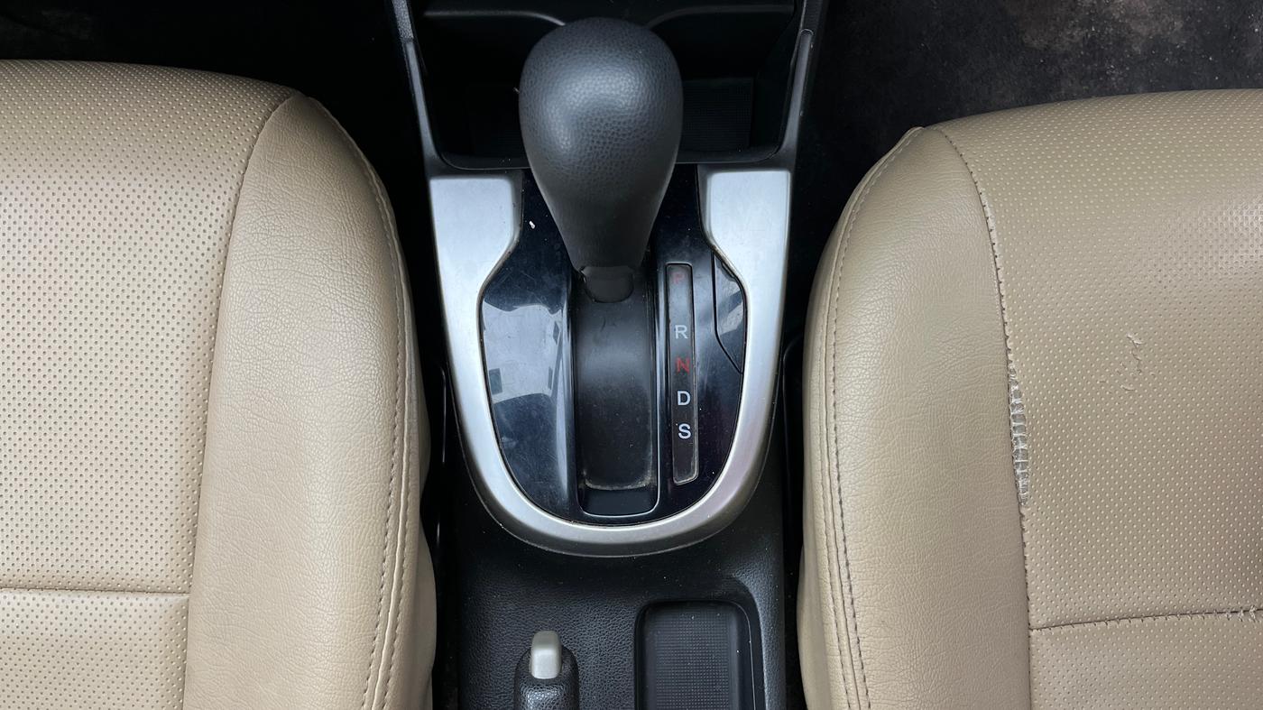 2018 Honda Jazz 1.2L I-VTEC V CVT, Petrol, Automatic, 38,862 km, Gear Lever