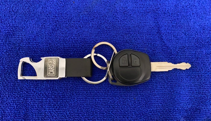 2011 Maruti Swift ZXI, Petrol, Manual, 67,971 km, Key Close Up