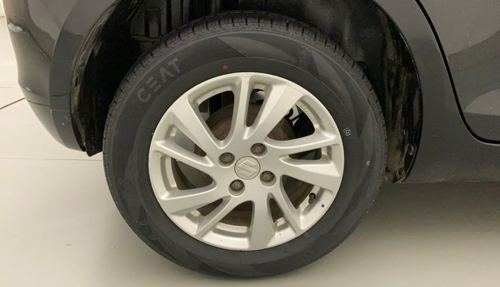 2011 Maruti Swift ZXI, Petrol, Manual, 67,971 km, Right Rear Wheel