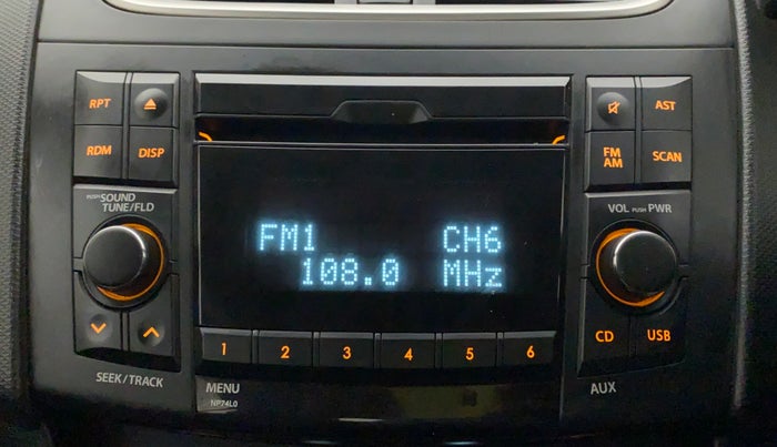2011 Maruti Swift ZXI, Petrol, Manual, 67,971 km, Infotainment System