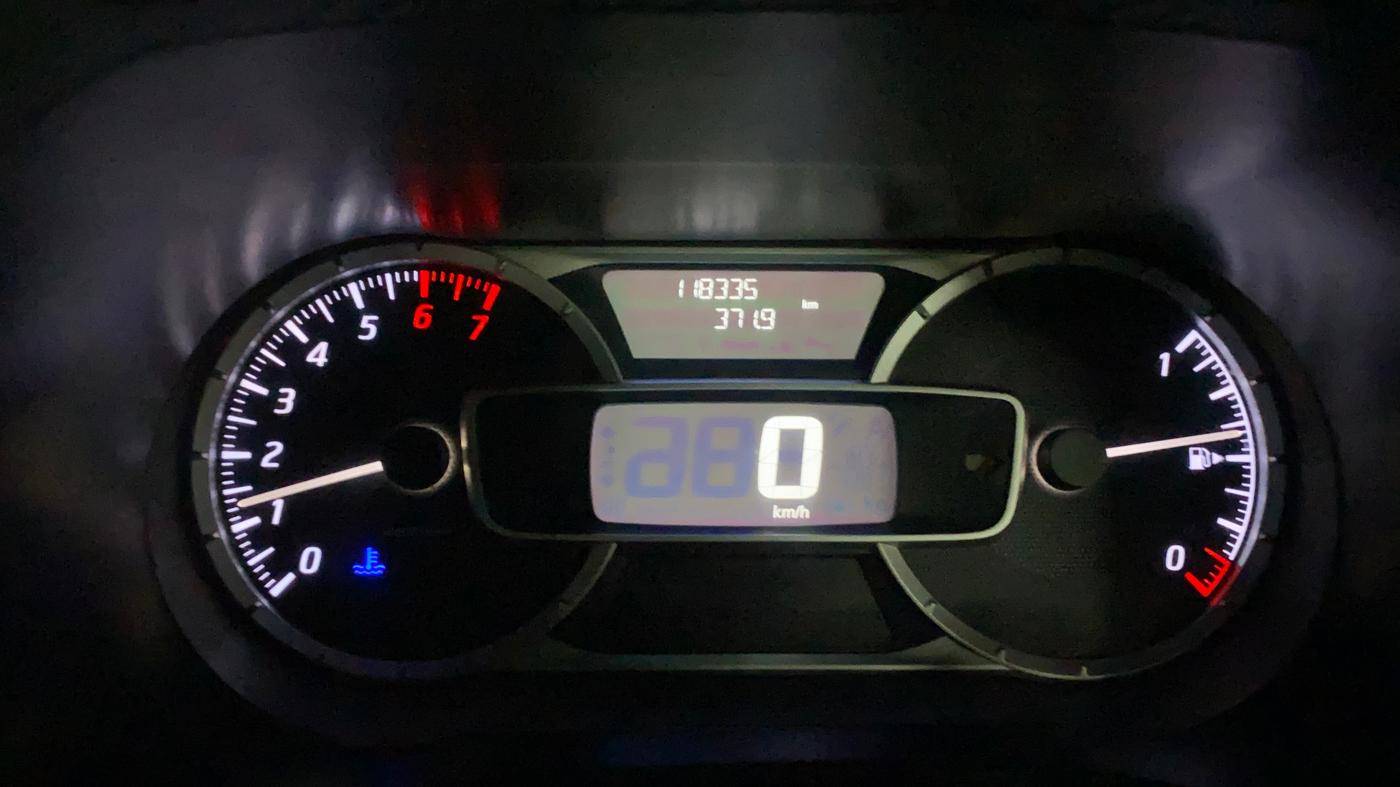 2021 Nissan Kicks XV 1.5, Petrol, Manual, 1,17,764 km, Odometer Image