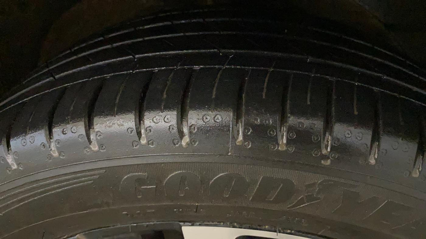 2024 MG HECTOR SHARP PRO 1.5 PETROL TURBO CVT PETROL, Petrol, Automatic, 14,132 km, Right Front Tyre Tread