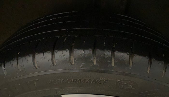 2024 MG HECTOR SHARP PRO 1.5 PETROL TURBO CVT PETROL, Petrol, Automatic, 14,132 km, Left Rear Tyre Tread