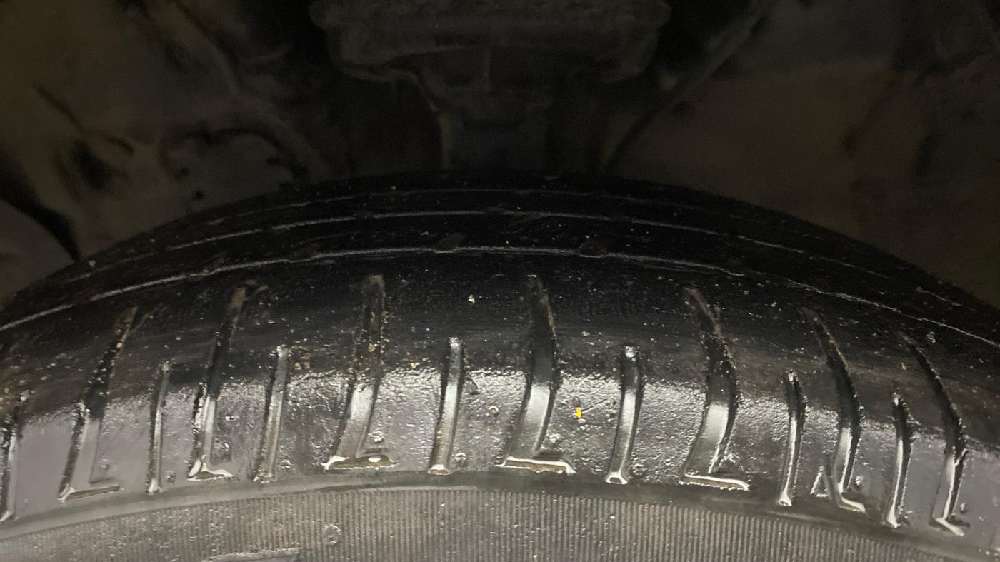 2016 Hyundai Creta SX PLUS 1.6 PETROL, Petrol, Manual, 98,484 km, Left Front Tyre Tread
