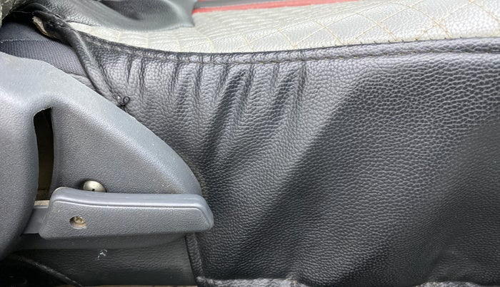 2018 Maruti Alto 800 LXI, Petrol, Manual, 42,432 km, Driver Side Adjustment Panel