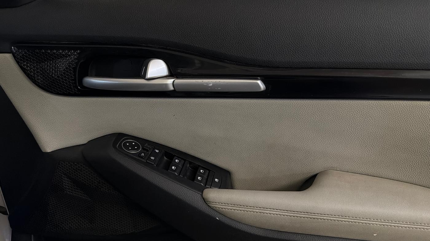 2022 KIA SELTOS HTX IVT 1.5 PETROL, Petrol, Automatic, 83,479 km, Driver Side Door Panels Control