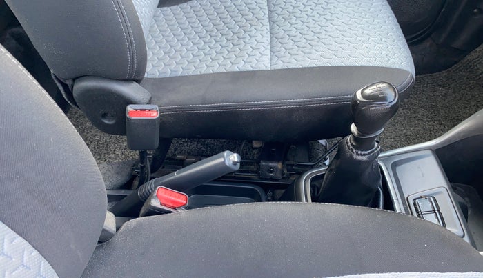 2020 Datsun Redi Go T(O), Petrol, Manual, 51,975 km, Gear Lever